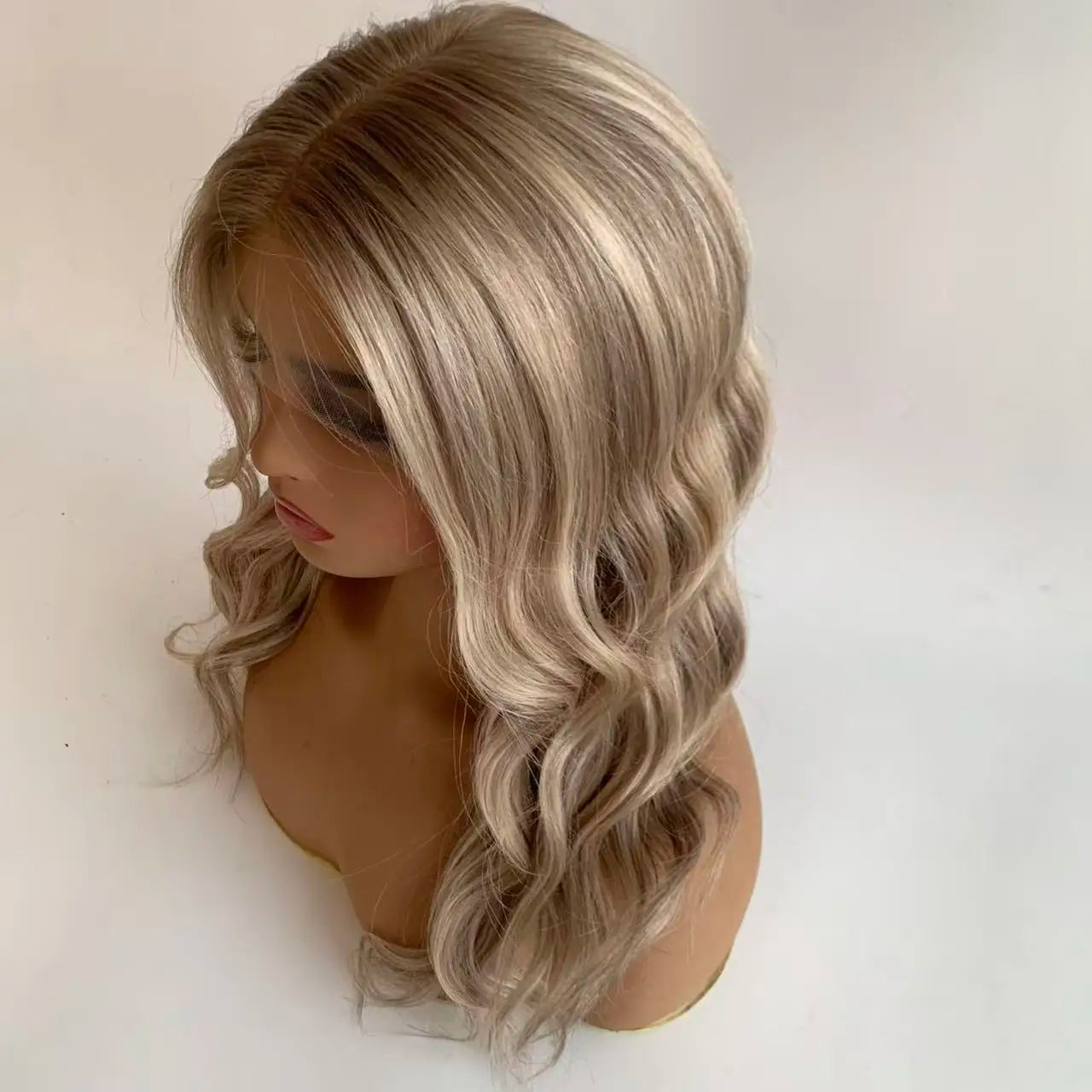 Averi Silk Top/Silicone Medical Wig